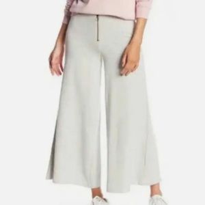 ROMEO & JULIET Couture Heather Grey Wide Leg Flare Pants. Size S